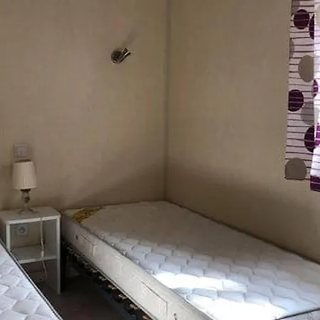 Kamp alanı Spacieux - 8 Pers. - Api-1-52-2253 *